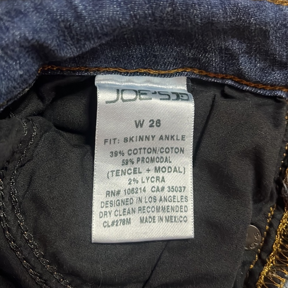 Joe’s Jeans Skinny Ankle - Picture 5 of 5